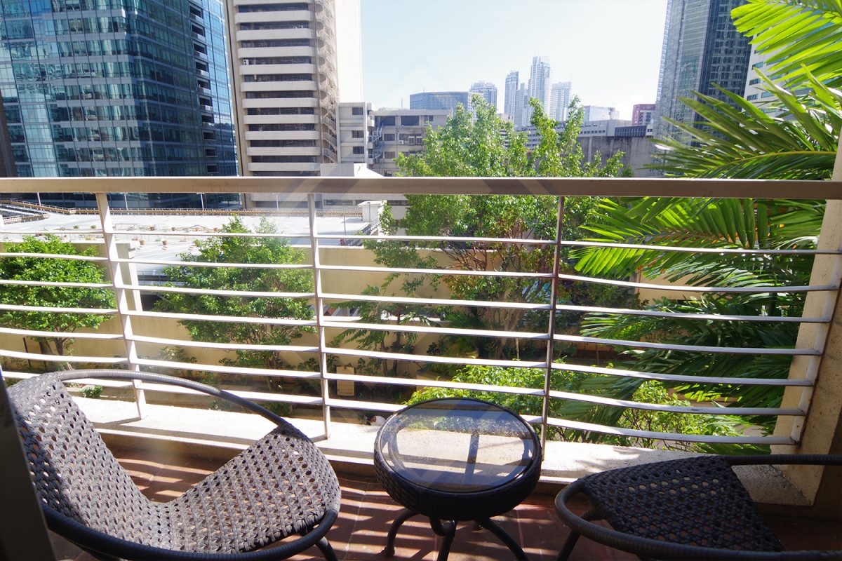 Paseo Parkview Suites